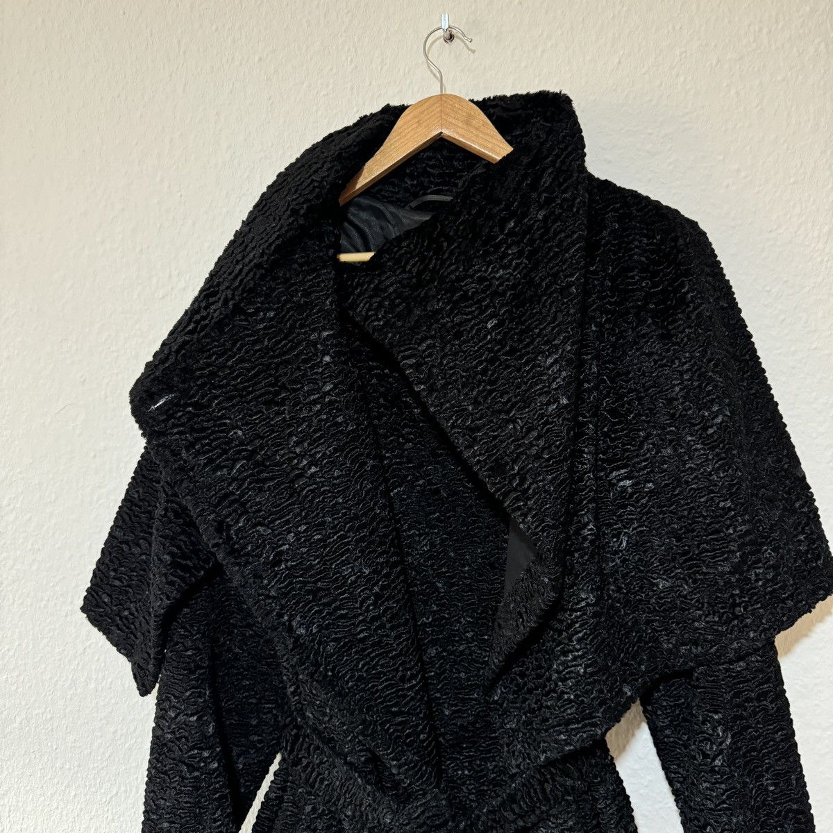 Ann Demeulemeester × Designer 2000s ANN DEMEULEMEESTER BLACK LAMB SHEARLING BELTED COAT Size M / US 6-8 / IT 42-44 - 12 Thumbnail