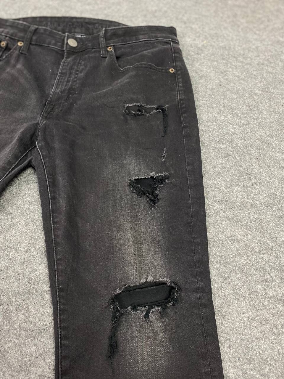 American Eagle Outfitters american eagle outfitters slim distressed denim Size US 35 - 9 Thumbnail