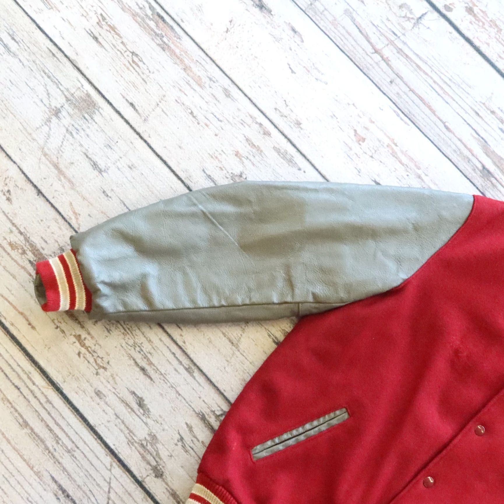 Golden Bear VINTAGE Golden Bear Varsity Jacket Mens L Red Wool Made in USA Size US L / EU 52-54 / 3 - 4 Thumbnail