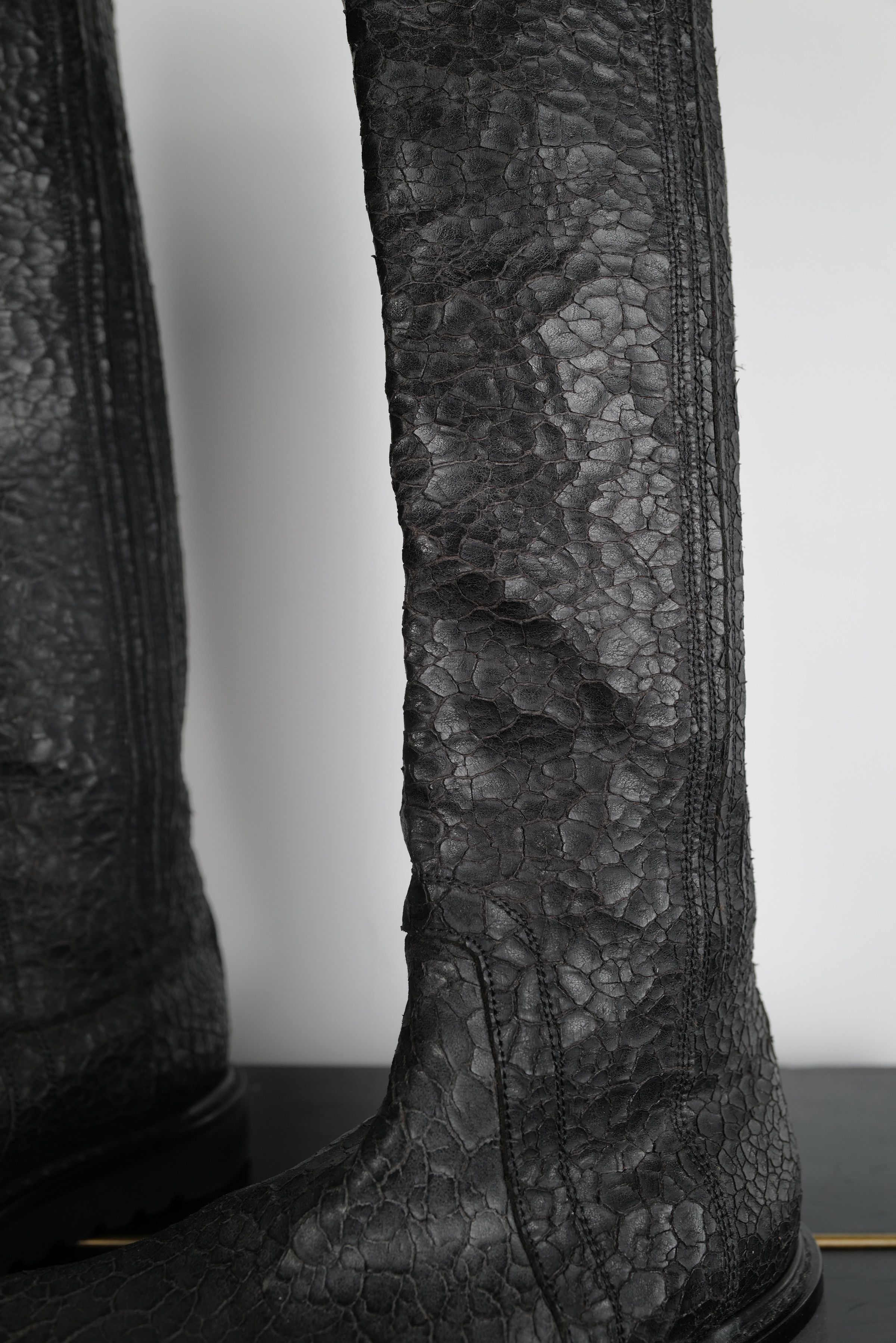 Rick Owens Rick Owens Cracked Leather Knee Boots Size US 7 / IT 37 - 7 Thumbnail