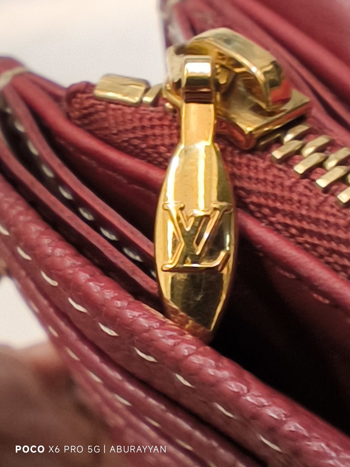 Louis Vuitton Louis Vuitton Suhali Zippered Long Wallet in Tanami Red Size ONE SIZE - 7 Thumbnail