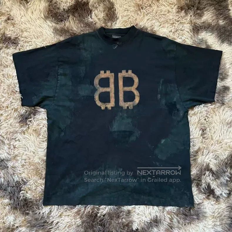 Balenciaga Balenciaga Black Distressed Double B Bitcoin Short Sleeve Size US S / EU 44-46 / 1 - 1 Thumbnail