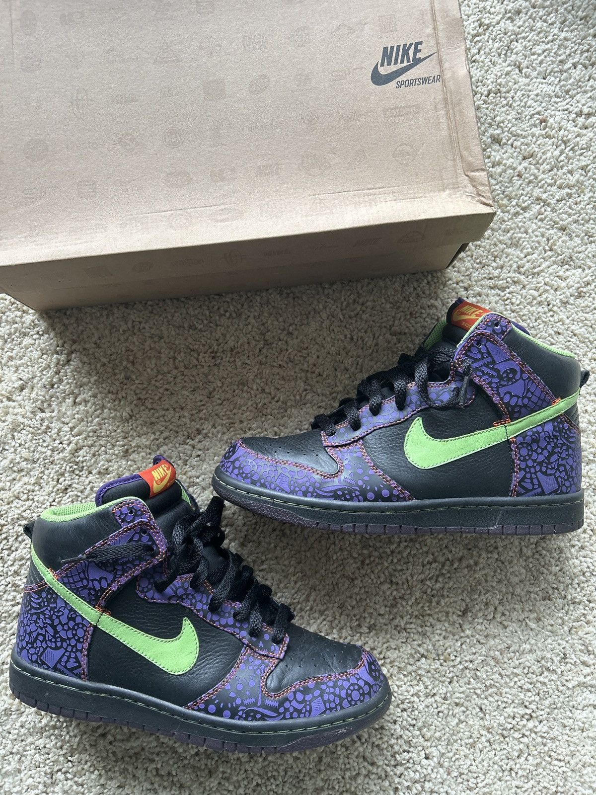 image of Nike Dunk High Day Of The Dead Shoes in Black, Men's (Size 8)