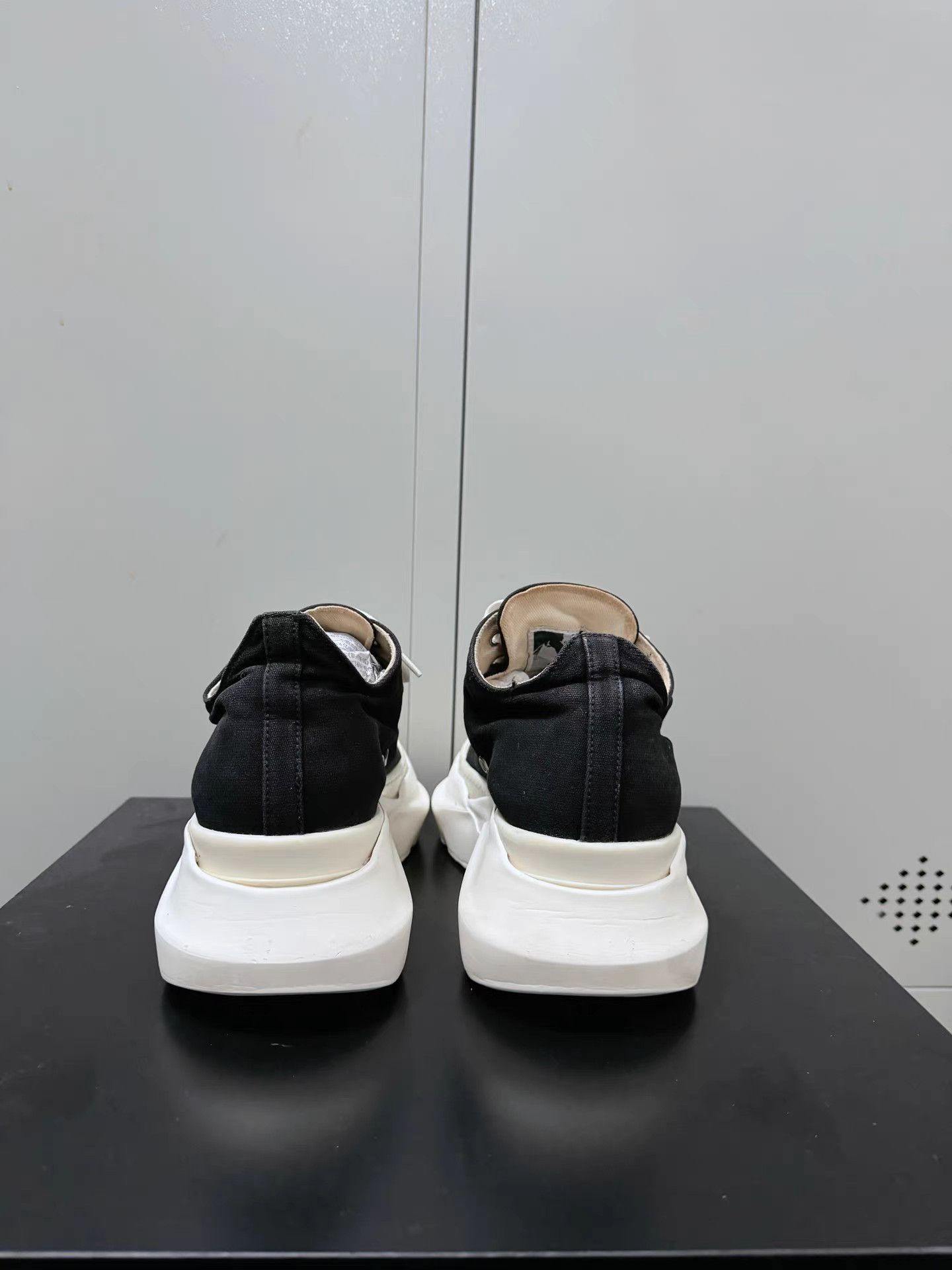 Rick Owens Rick Owens Abstract sneakers with tank sole, Converse-style Size US 7 / EU 40 - 3 Thumbnail