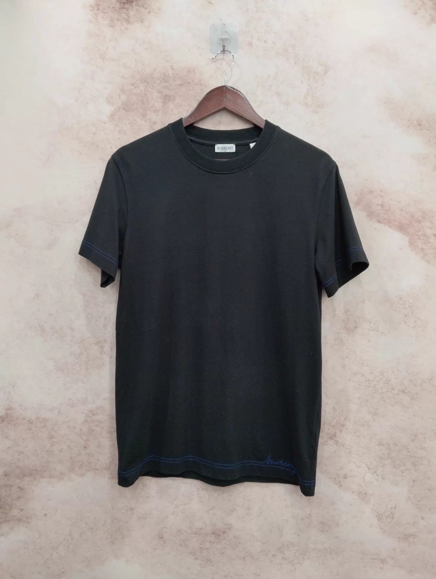 Burberry BURBERRY Black Crew Neck Short Sleeve Tee S Size S / US 4 / IT 40 - 1 Thumbnail