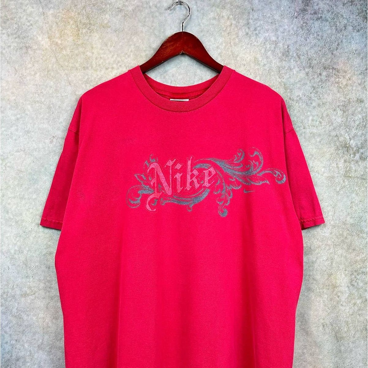 Nike × Vintage Vintage Nike Spell Out T Shirt Sz XL Y2K Red Script Logo Size US XL / EU 56 / 4 - 2 Thumbnail