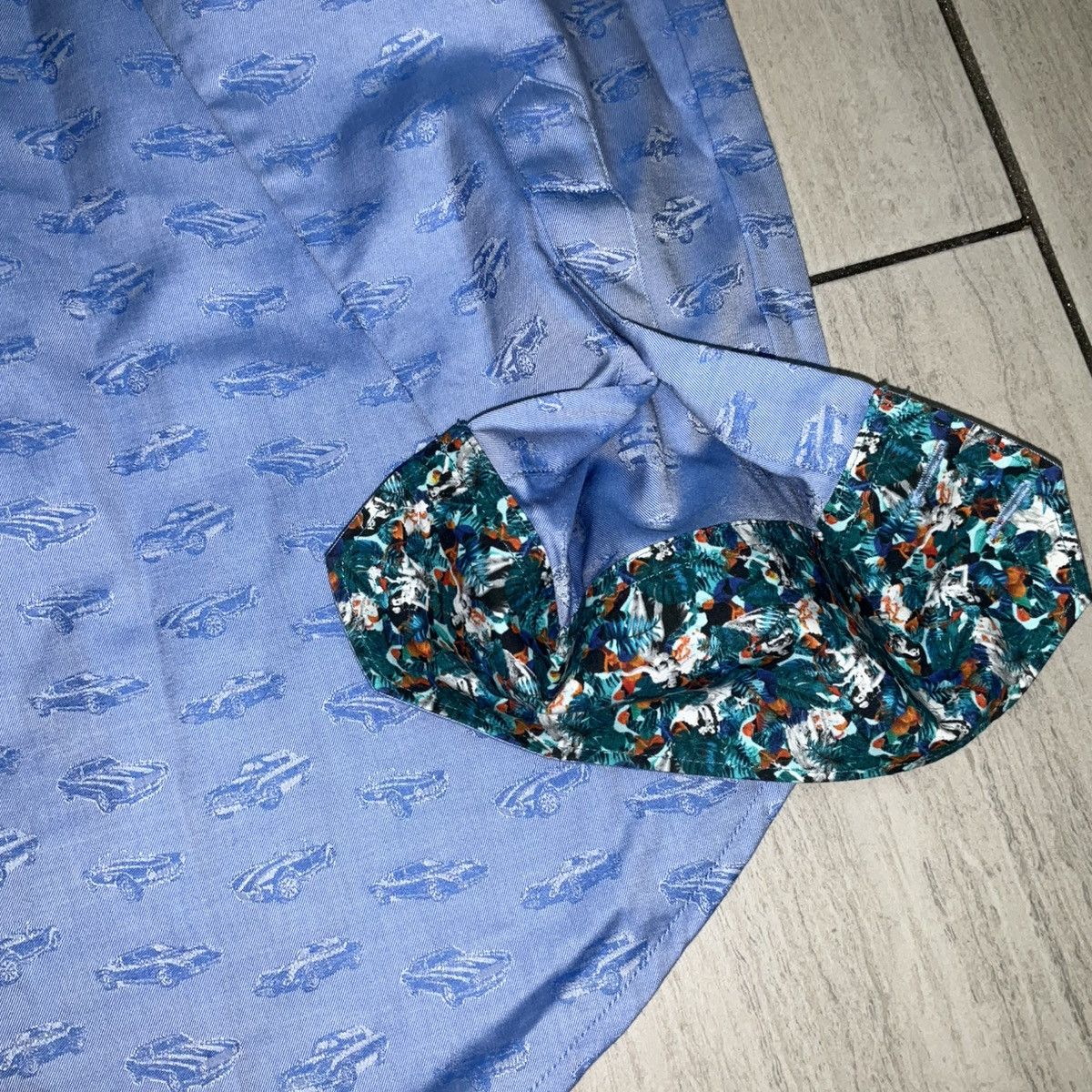 Robert Graham Robert Graham Muscle Cars Button Up Shirt Size US M / EU 48-50 / 2 - 6 Thumbnail