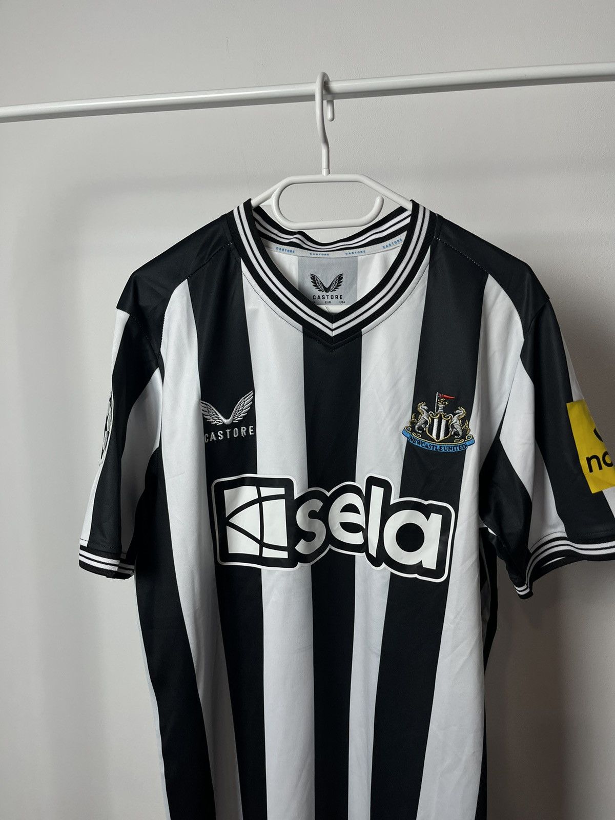 Castore Newcastle United Castore Soccer Jersey L Size US L / EU 52-54 / 3 - 3 Thumbnail