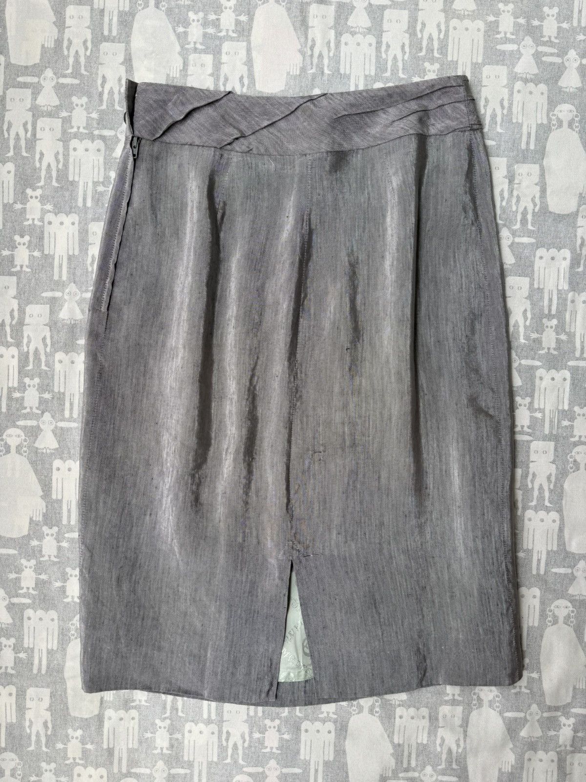Alexander McQueen Alexander McQueen SS99 Silver Blazer & Skirt Suit Size L / US 10 / IT 46 - 21 Thumbnail