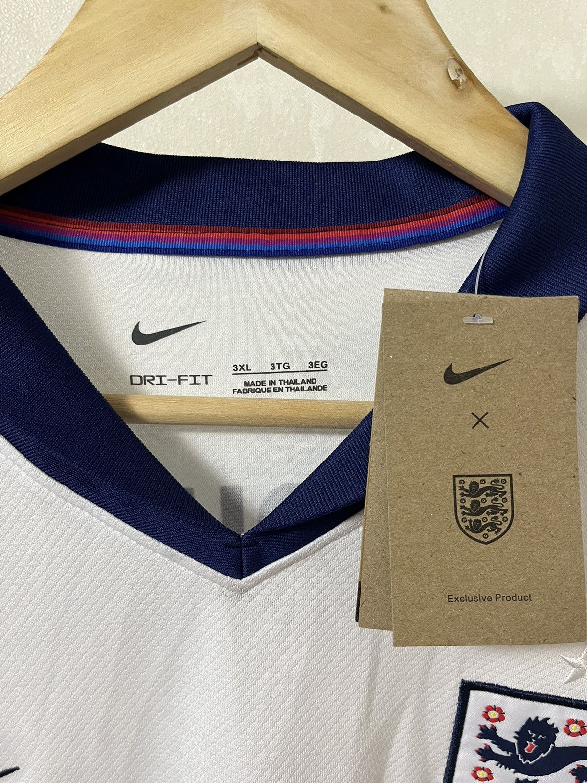 Vintage England 2024 Home #6 Maguire Jersey Size US XXL / EU 58 / 5 - 4 Thumbnail