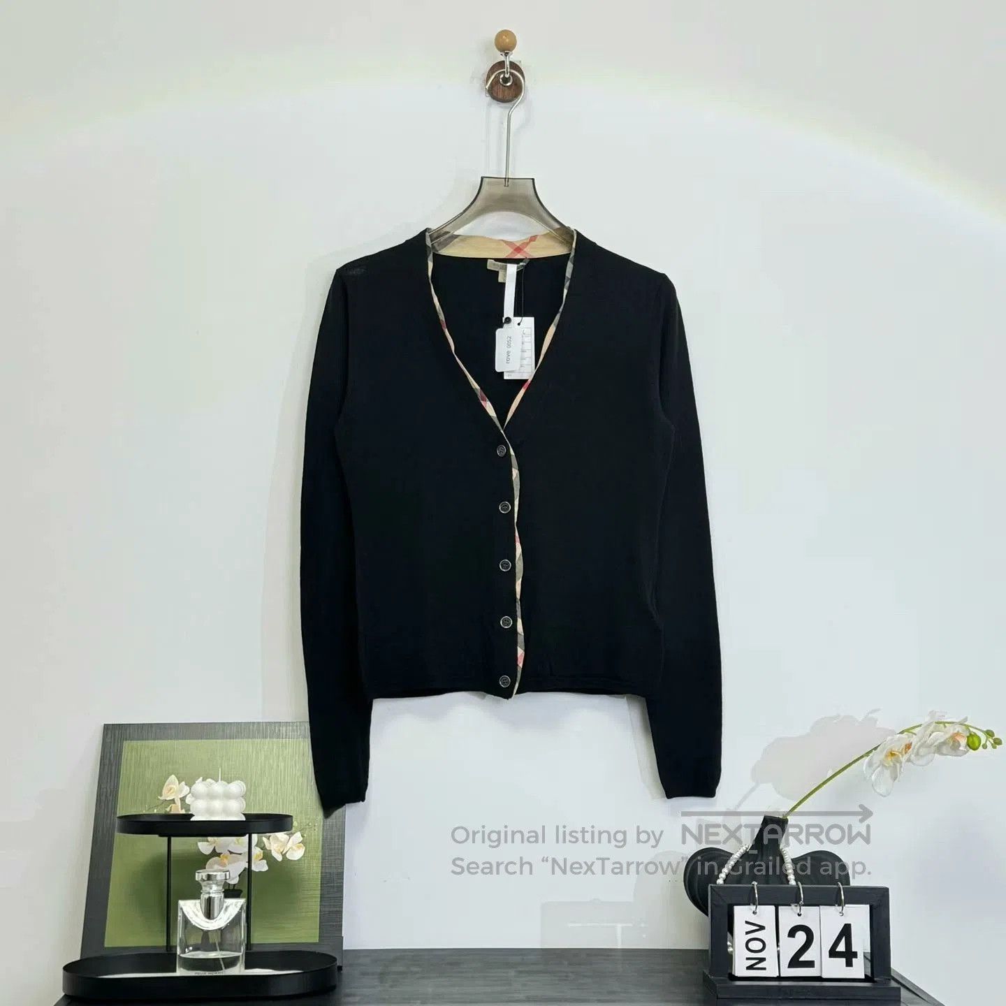 Burberry burberry black cardigan with check trim. Size L / US 10 / IT 46 - 1 Thumbnail