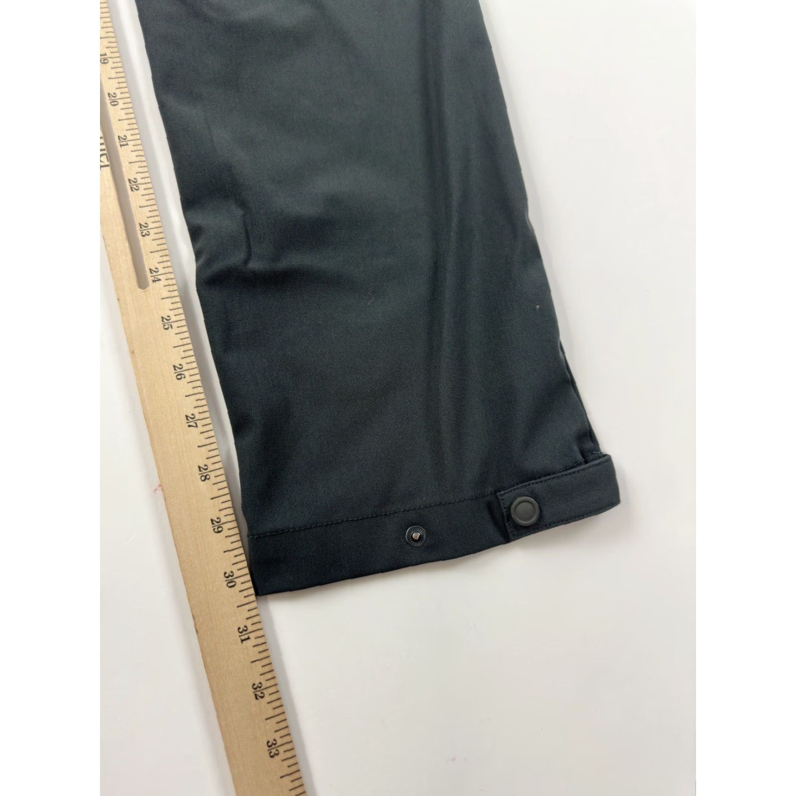 Banana Republic Banana Republic Pants Mens 31 x 32 Grey Aiden Slim Performance Chino Flat Front Uncuffed Straight Leg 32 Inseam Slim Fit Regular Size Type Mens Size US 30 / EU 46 - 8 Thumbnail