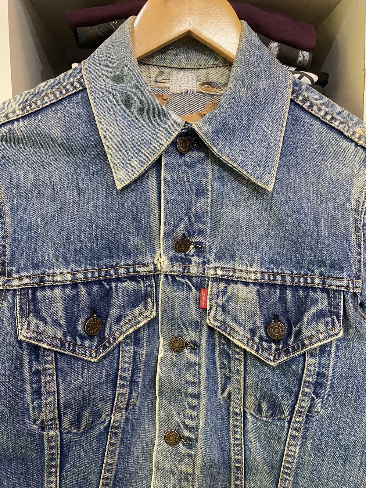 Levi's Vintage 90’s Levis Damaged Jacket Size US XS / EU 42 / 0 - 3 Thumbnail