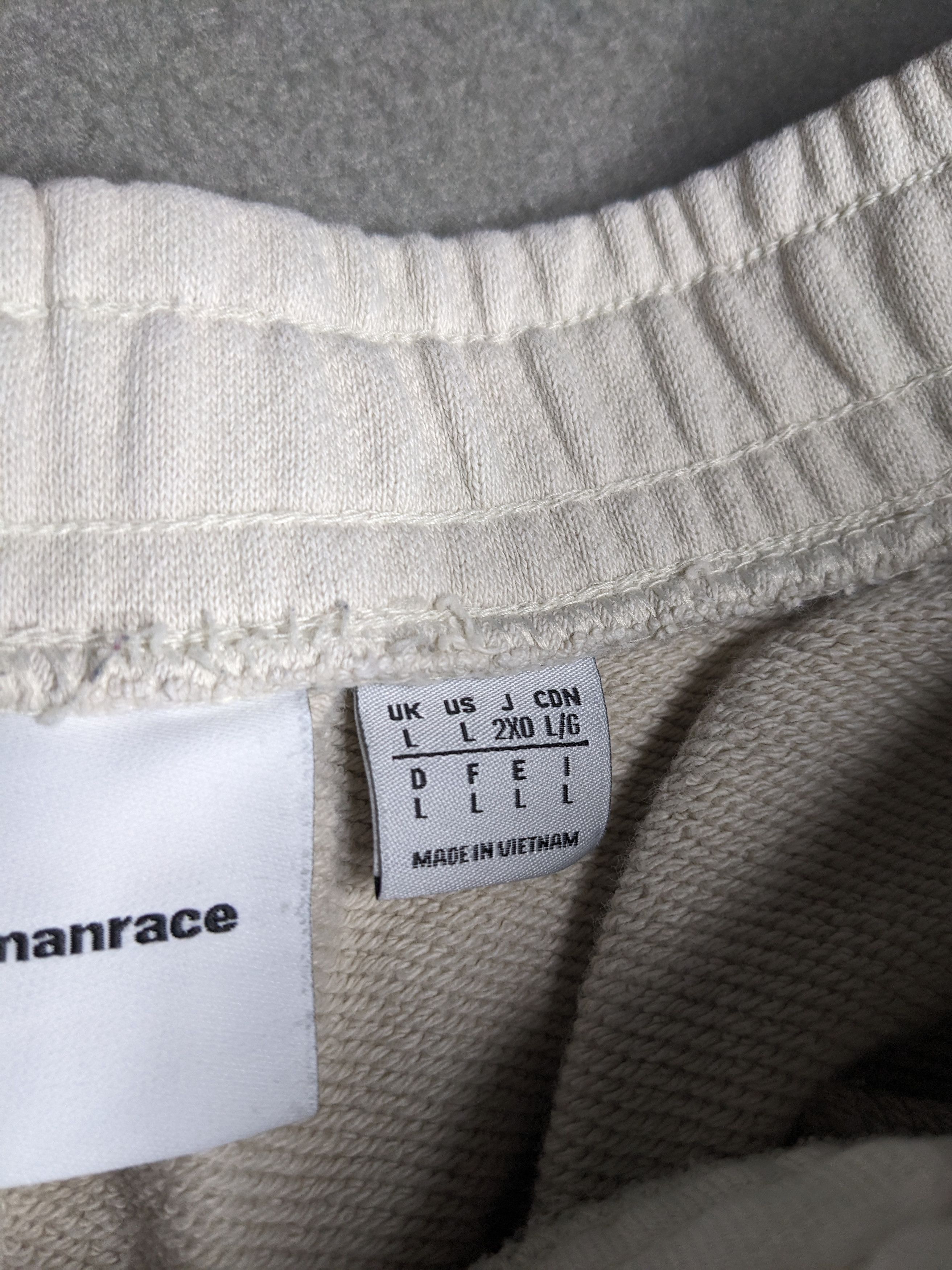 Humanrace Adidas Human Race Pharrell Williams Fleece Shorts Size Large Size US 32 / EU 48 - 10 Thumbnail