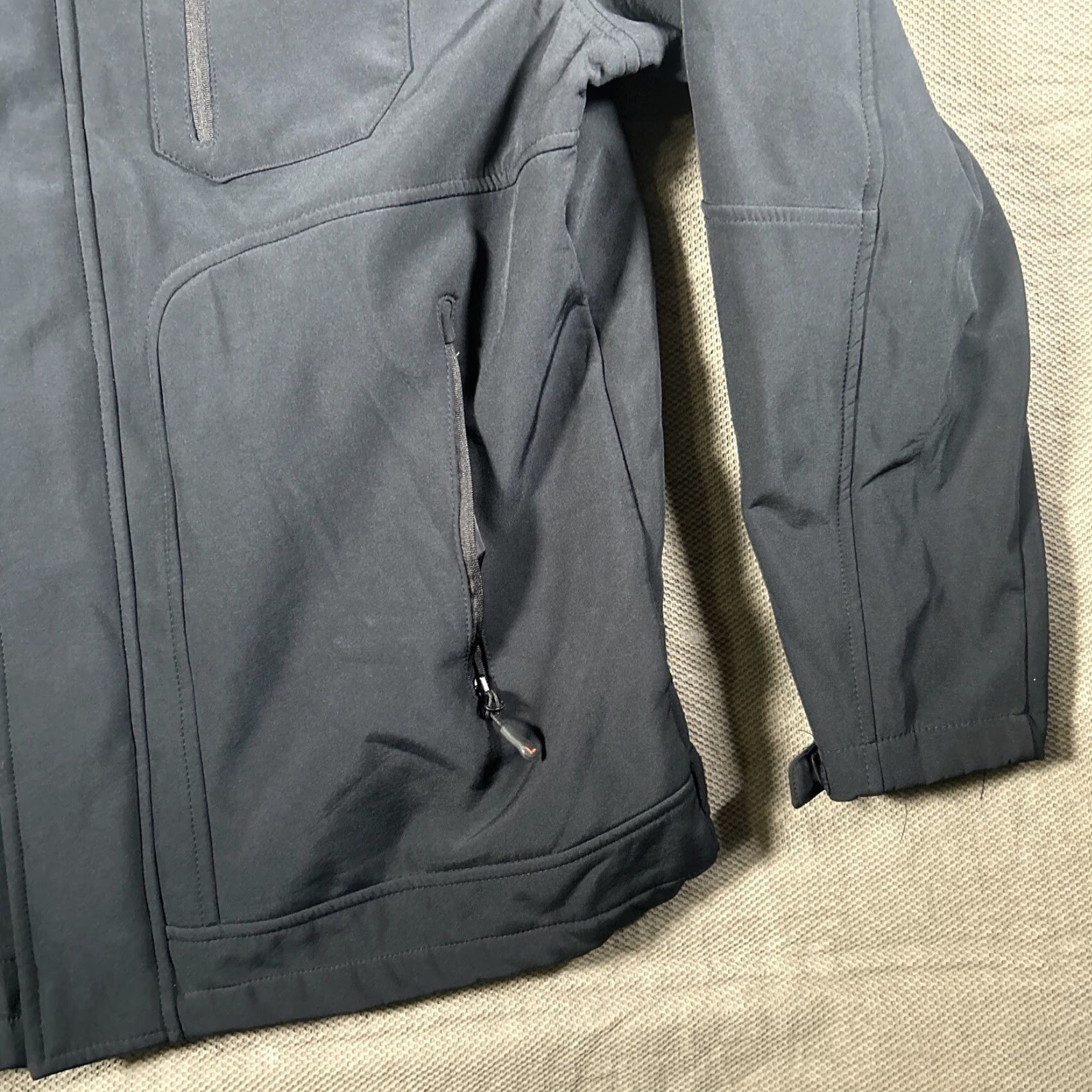 Vintage Hawke & Co Mens Medium Black Zip Pockets Hooded Jacket Sport Performance Windbreaker Size US M / EU 48-50 / 2 - 5 Thumbnail