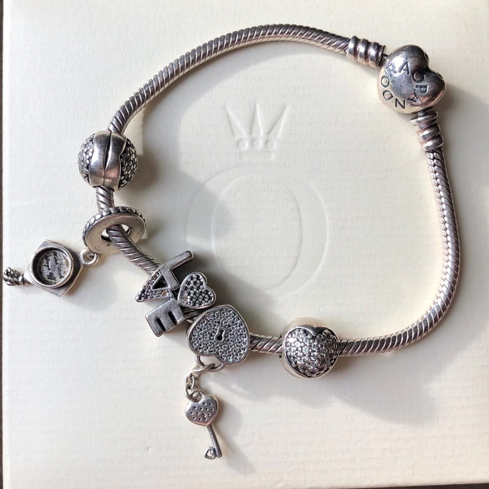 pandora Pandora Snake Bracelet w/ 5 Pandora Charms Size ONE SIZE - 1 Thumbnail