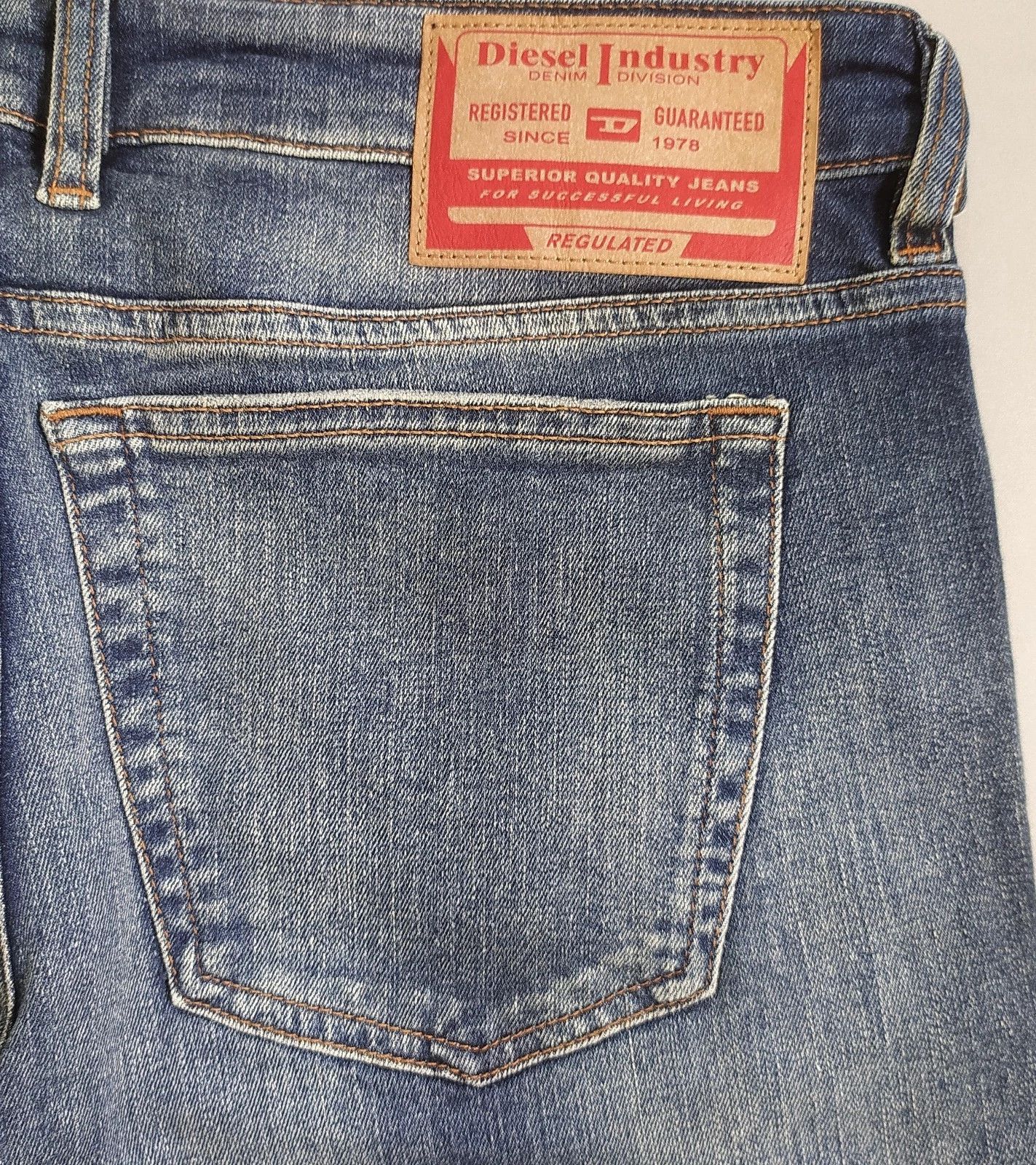 Diesel Diesel 1979 SLEENKER-R L.30 MENS JEANS T/9658 Size US 32 / EU 48 - 11 Thumbnail
