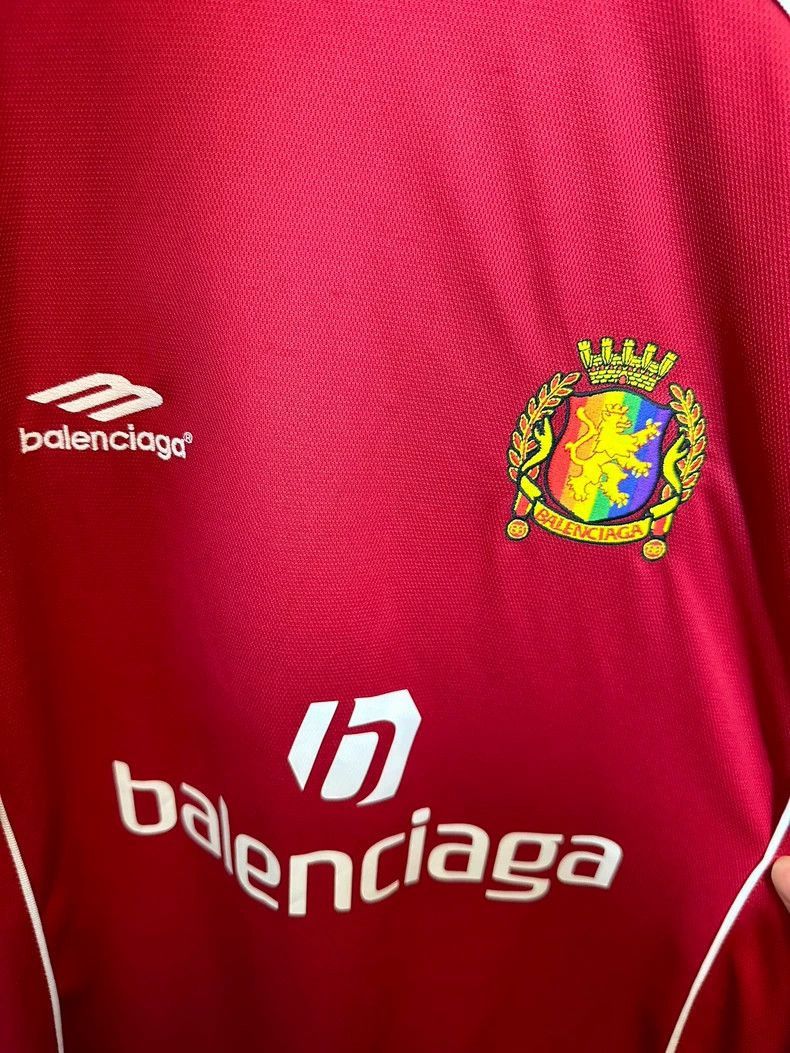 Balenciaga Balenciaga 23FW New 3B Sports Manchester United Football Em Size US M / EU 48-50 / 2 - 3 Thumbnail