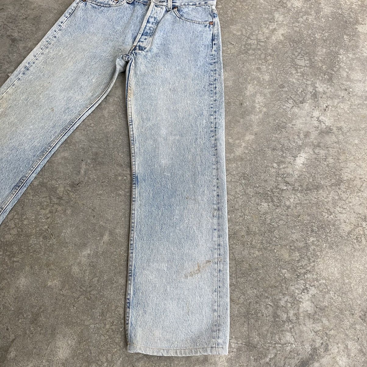Levi's Size 28x27.5 Vintage 90’s Levis 501 Acid Washed Blue Jeans Size US 28 / EU 44 - 7 Thumbnail