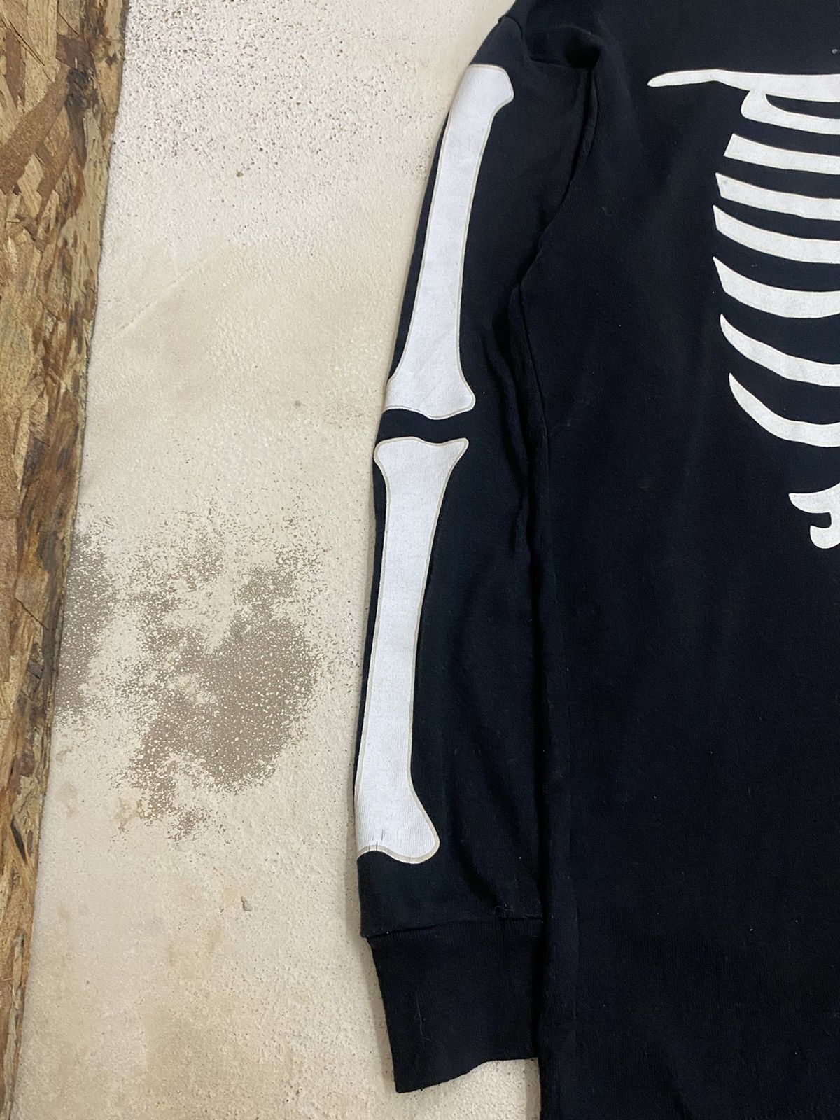 GOSTAR DE FUGA Under Disguise Brand Art of Skeleton and Bones Long Sleeve Size US XL / EU 56 / 4 - 6 Thumbnail