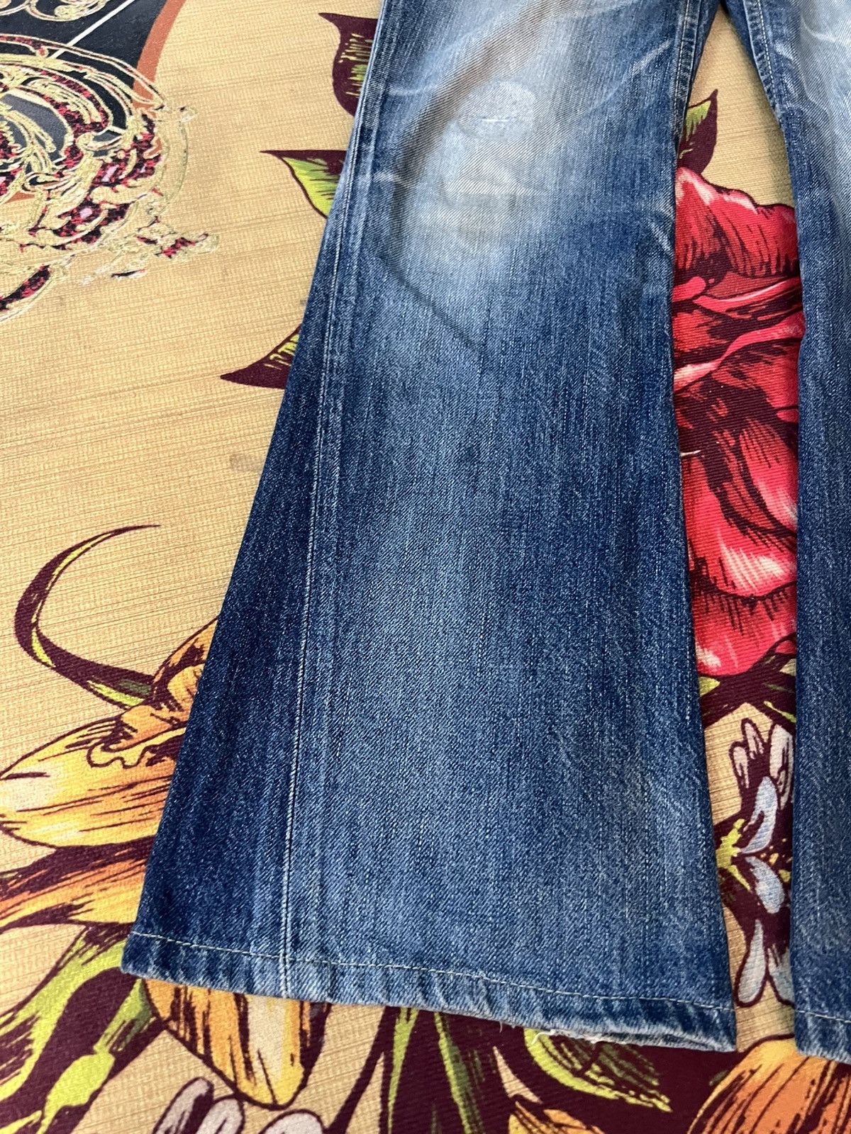 Edwin × Japanese Brand × Vintage 💥FLARE 💥VINTAGE EDWIN BLUE TRIP SUN DISTRESSED JEANS Size US 31 - 3 Thumbnail