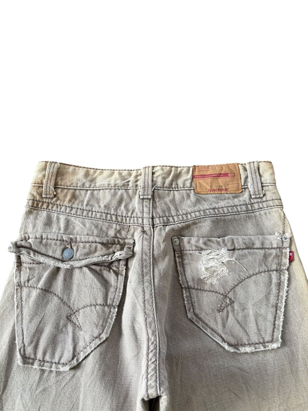 Tornado Mart Vintage Japanese Flash Report Curved Leg Bootcut Jeans Size US 31 - 7 Thumbnail
