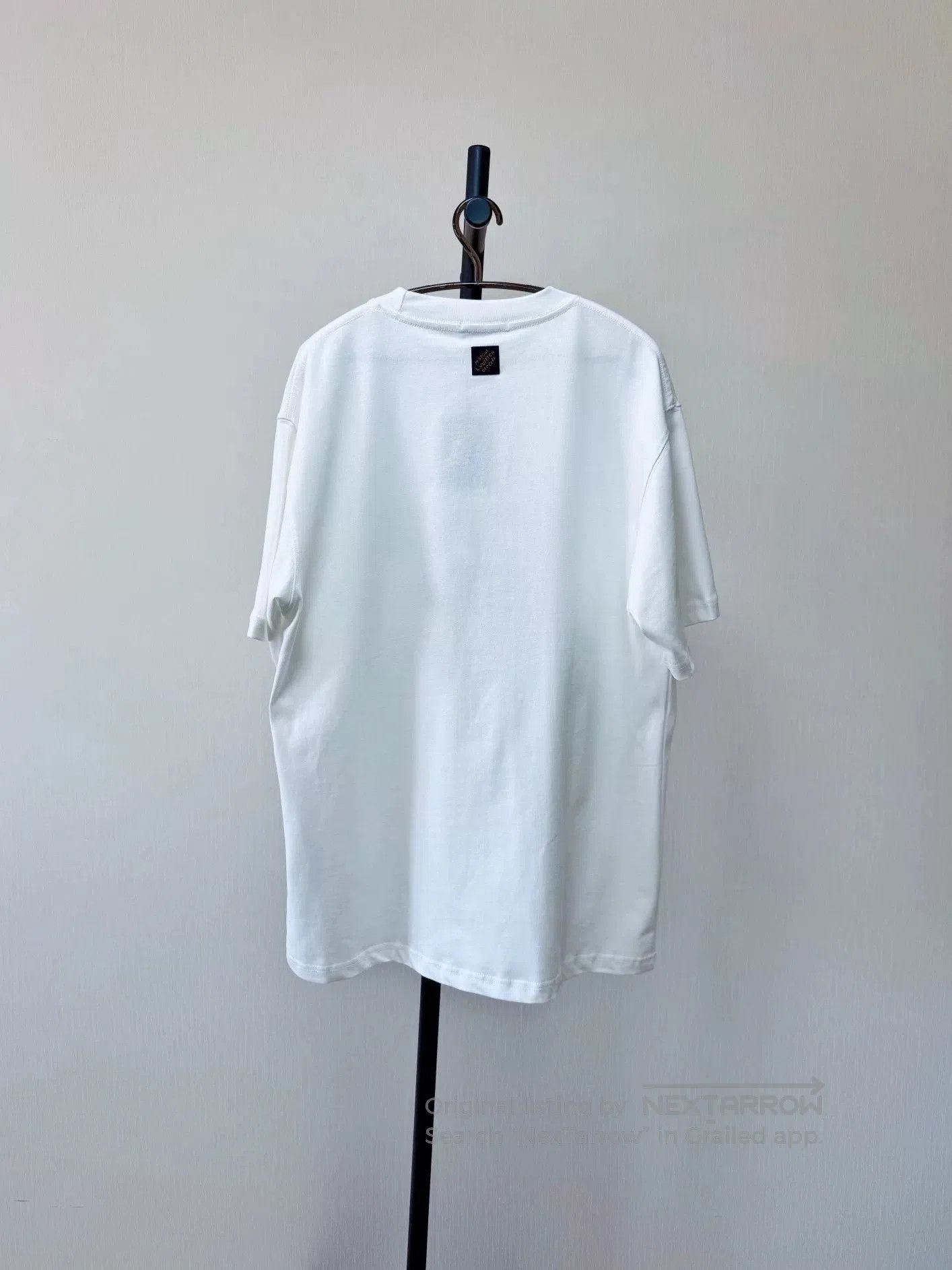 Louis Vuitton Men's White Logo Short-Sleeve T-shirt. Size US L / EU 52-54 / 3 - 2 Thumbnail