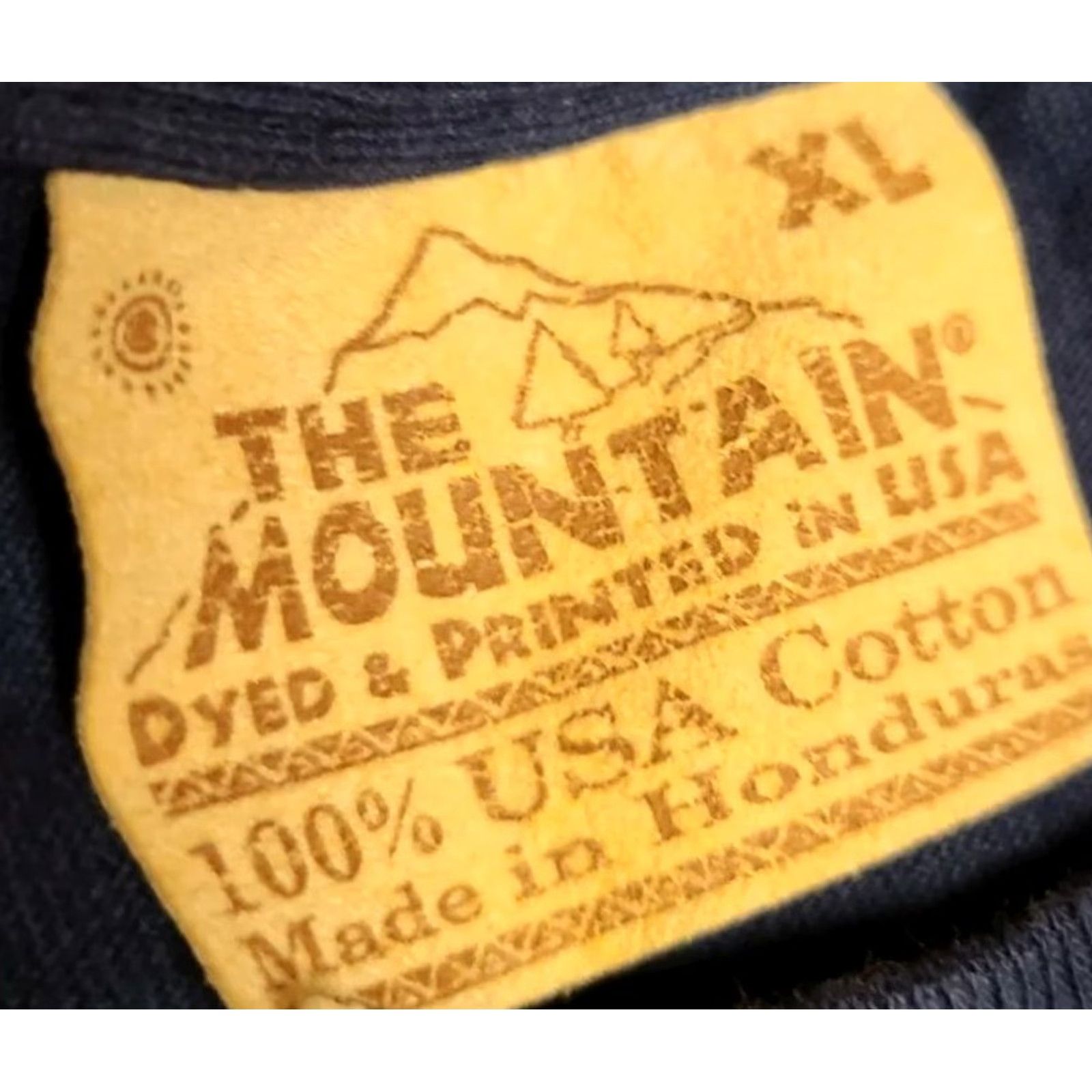 The Mountain VINTAGE The Mountain T Shirt Firefighter Graphic Mens XL Blue 90s Fireman Retro Grunge Designer City Classic Dad Theme Shirts Size US XL / EU 56 / 4 - 4 Thumbnail