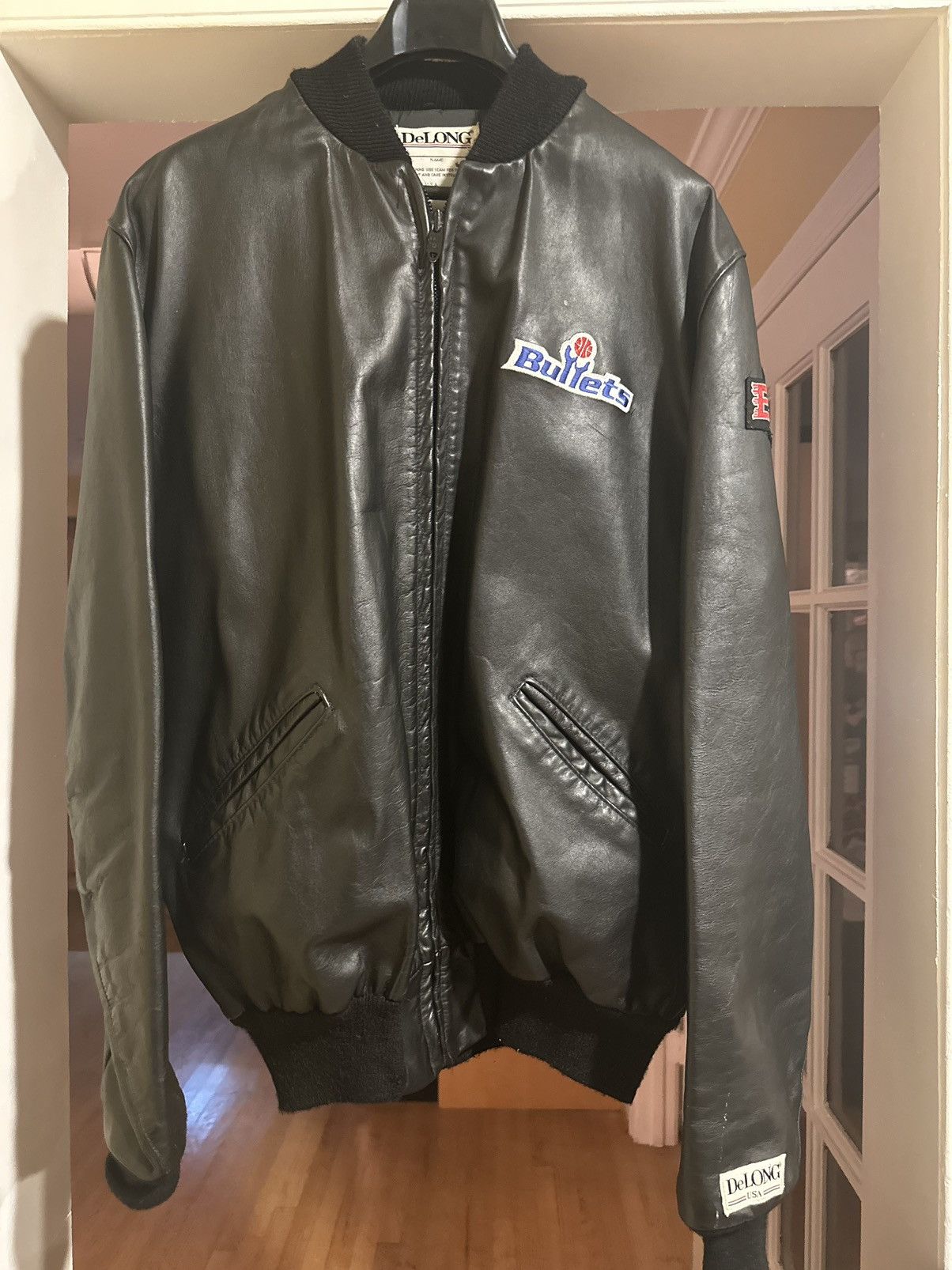 Delong Rare Player-Worn Vintage Bullets NBA Jacket Size US XXL / EU 58 / 5 - 1 Thumbnail