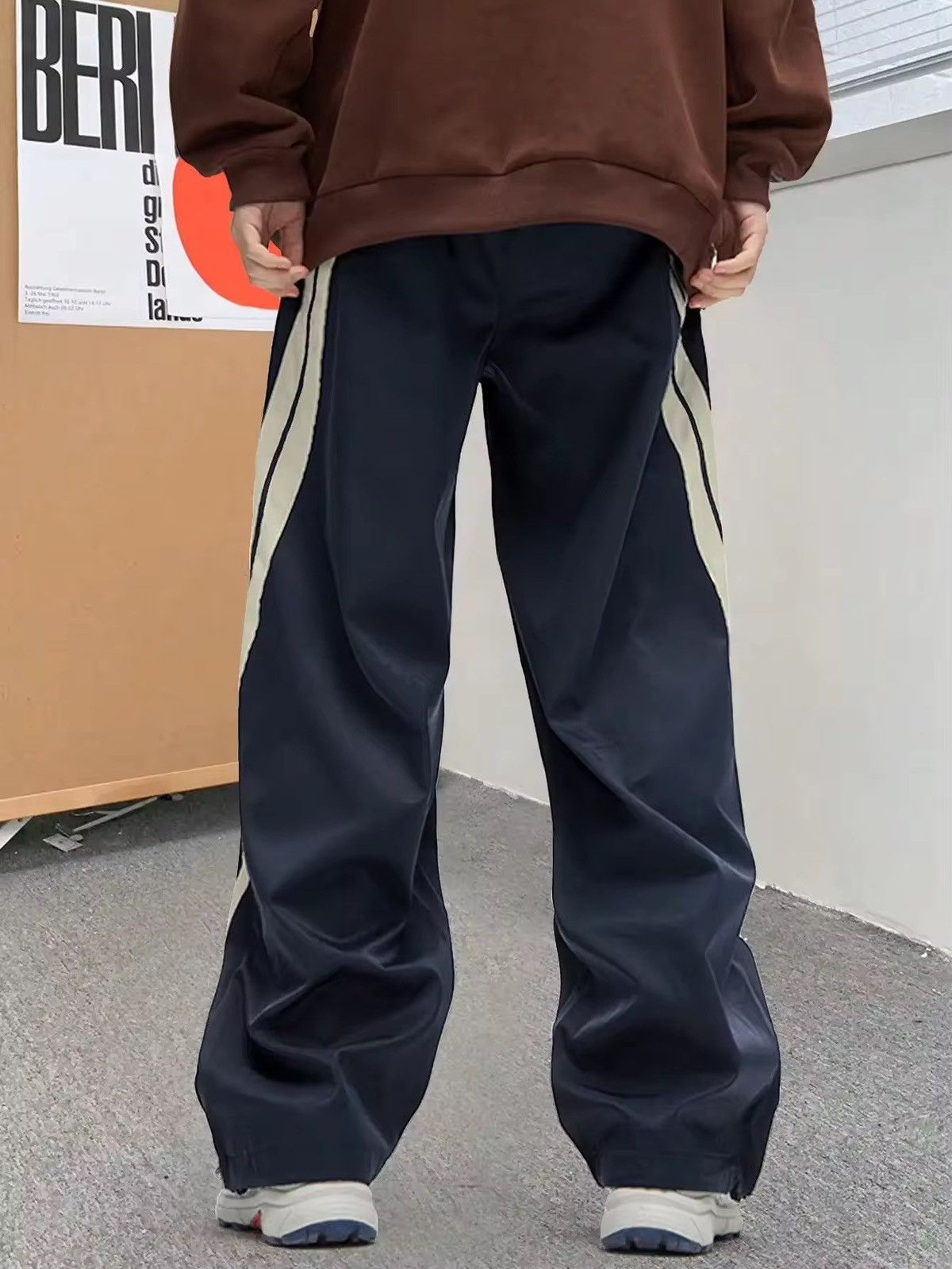Japanese Brand × Other Casual Stretch Straight Leg Sweatpants Size US 32 / EU 48 - 6 Thumbnail
