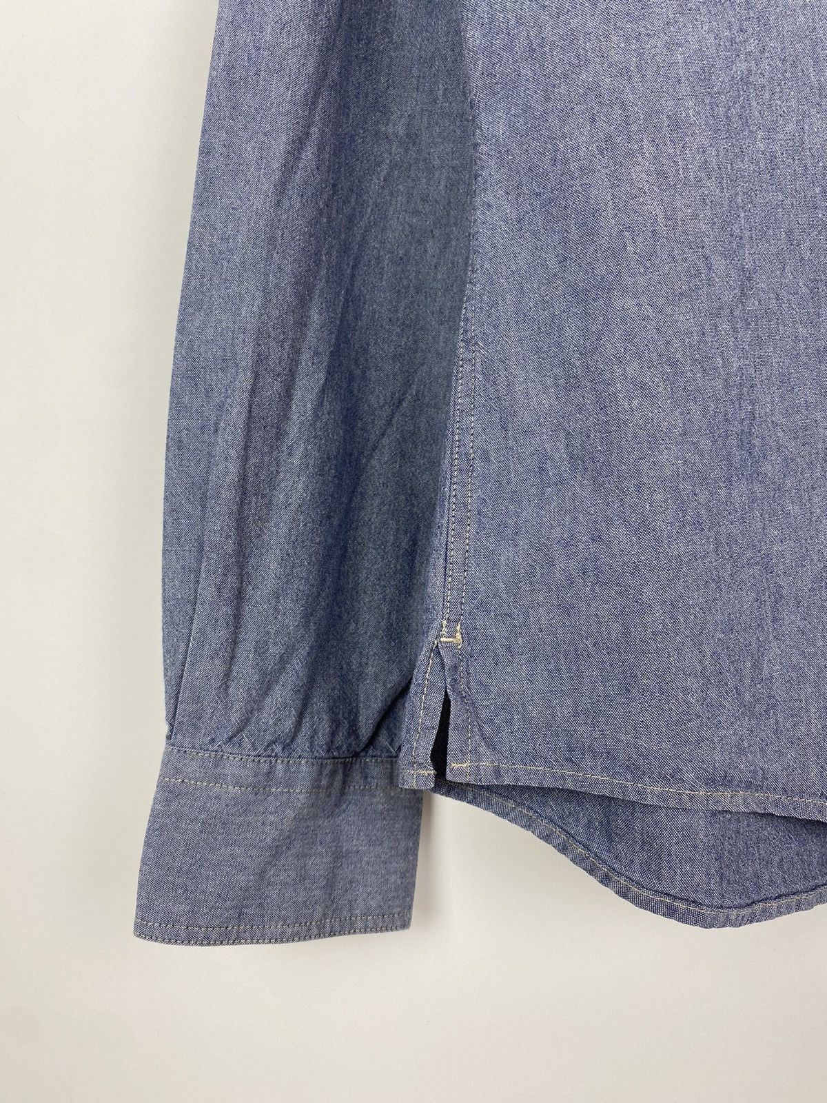 Woolrich Woolen Mills Woolrich Work Chambray 2 Pocket Button Up Shirt Size US M / EU 48-50 / 2 - 7 Thumbnail