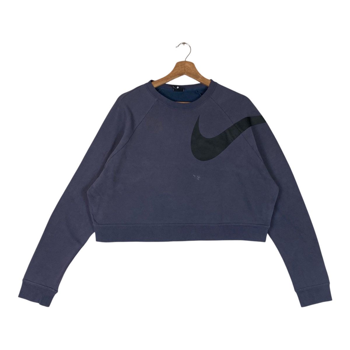 Nike Vintage Nike Crop Top Pullover Jumper Sweatshirt Size L / US 10 / IT 46 - 1 Thumbnail