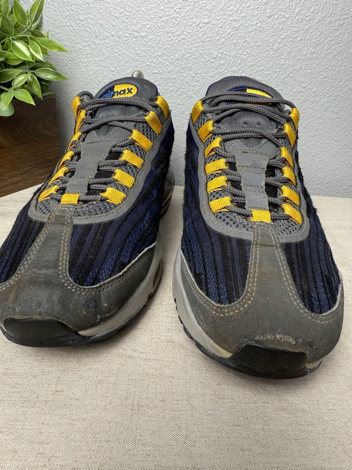 Nike Size 9- Nike Air Max 95 Blue/Yellow/Black Pre/owned Size US 9 / EU 42 - 3 Thumbnail