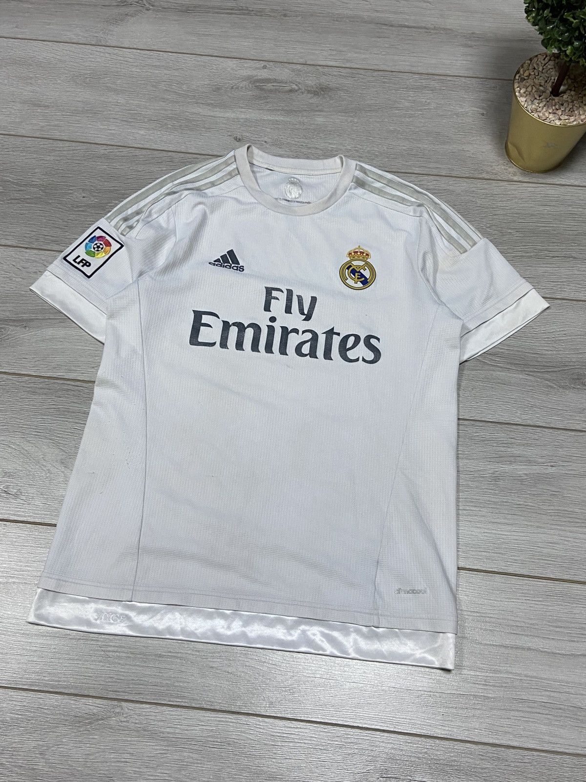 Adidas Adidas Real Madrid jersey emirates Size US M / EU 48-50 / 2 - 15 Thumbnail