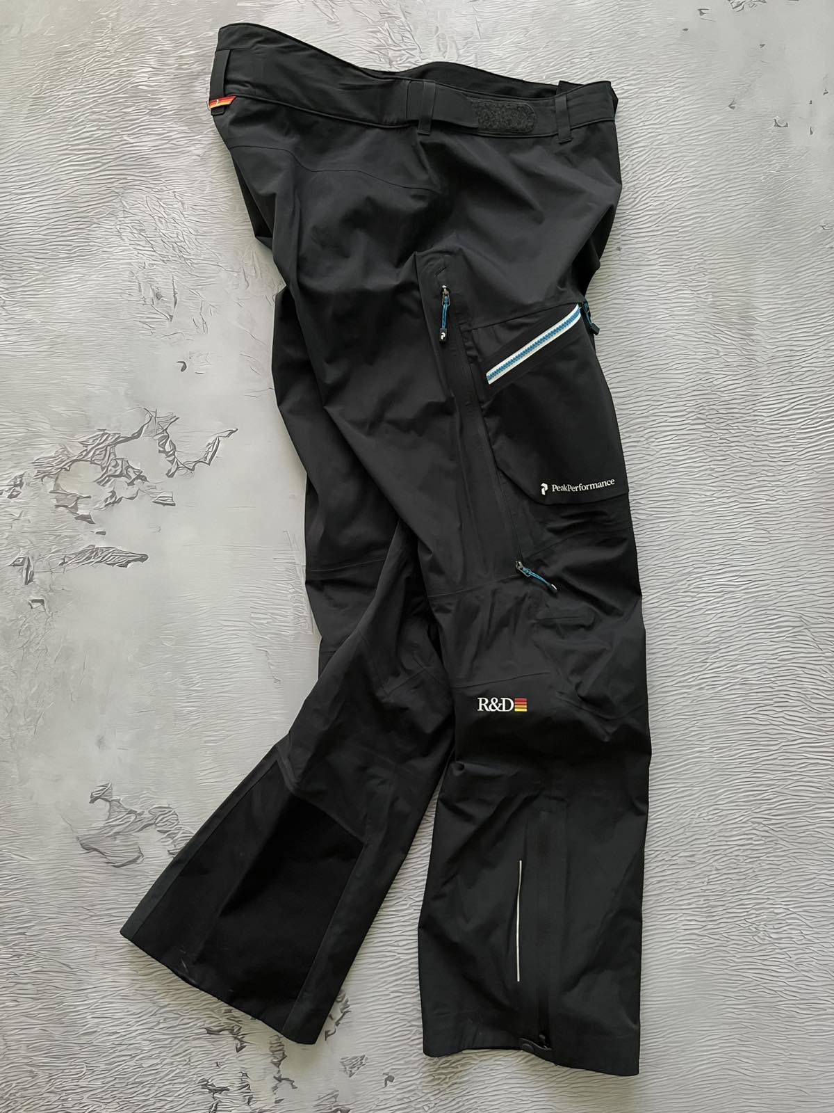 Peak Performance Peak Performance Women's Gore-Tex Active Ski Snow Pants Size 28" / US 6 / IT 42 - 1 Thumbnail