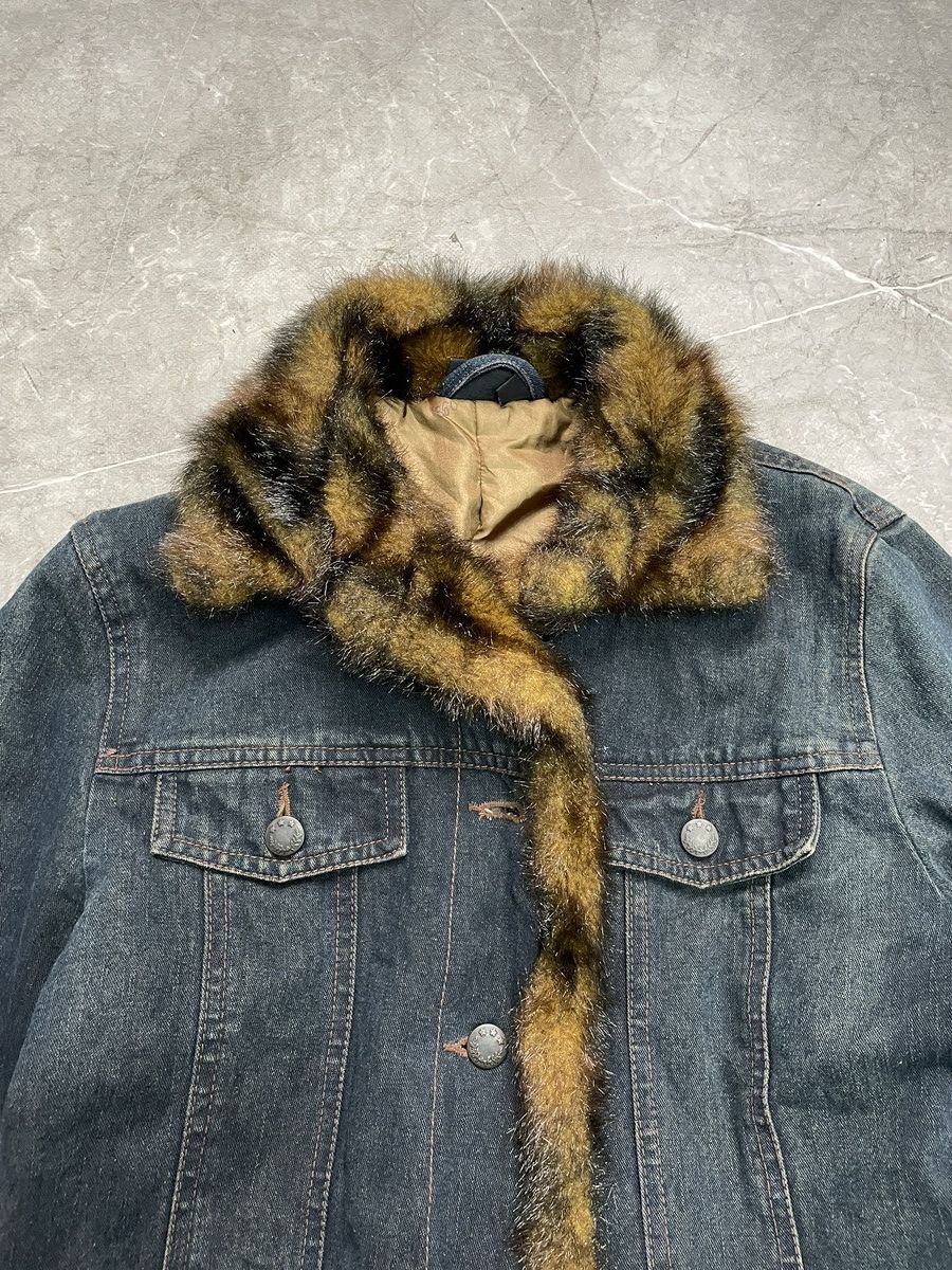 Le Grande Bleu (L.G.B.) archive fur japanese legrandebleu style denim trucker jacket Size US M / EU 48-50 / 2 - 3 Thumbnail
