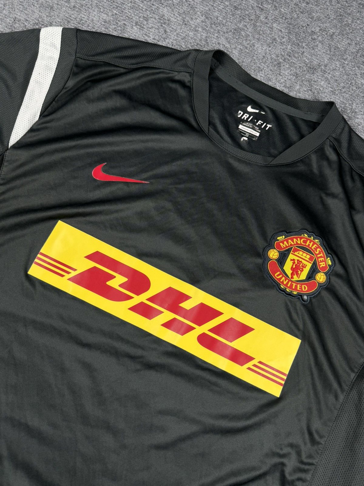 Nike Manchester United 2012 2013 training tshirt trickot Size US XL / EU 56 / 4 - 4 Thumbnail