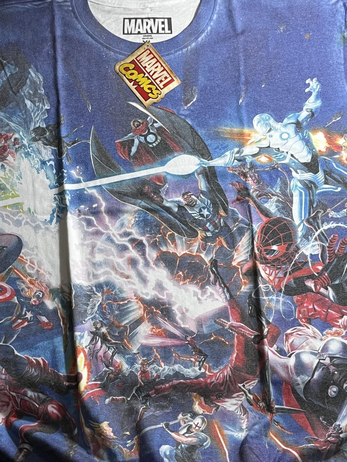 Designer Merch Marvel Heroes - Secret Wars Comic Cover Shirt AOP - XL Size US XL / EU 56 / 4 - 3 Thumbnail
