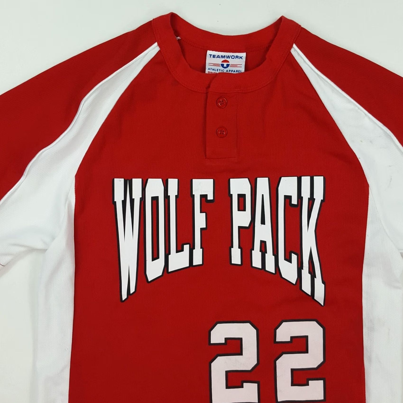 Vintage VINTAGE North Carolina Wolfpack NC State Size S Red Athletic Henley Warmup Shirt Size US S / EU 44-46 / 1 - 2 Thumbnail