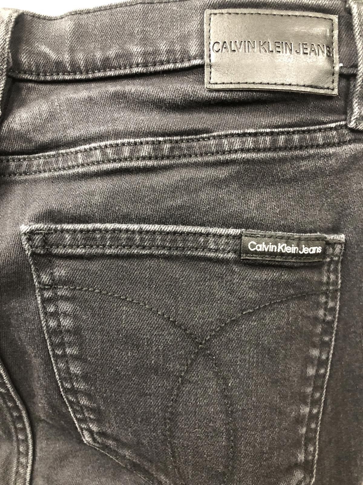 Designer Calvin Klein Jeans Women's Black Skinny Fit Denim Size 28" / US 6 / IT 42 - 4 Thumbnail