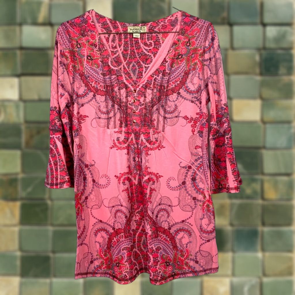 Vintage Oneworld One World Live & Let Live Bell Sleeve Pink Artsy Short Sleeve Shirt Top Small Womens Blouse Paisley 100% Polyester Size S / US 4 / IT 40 - 1 Thumbnail