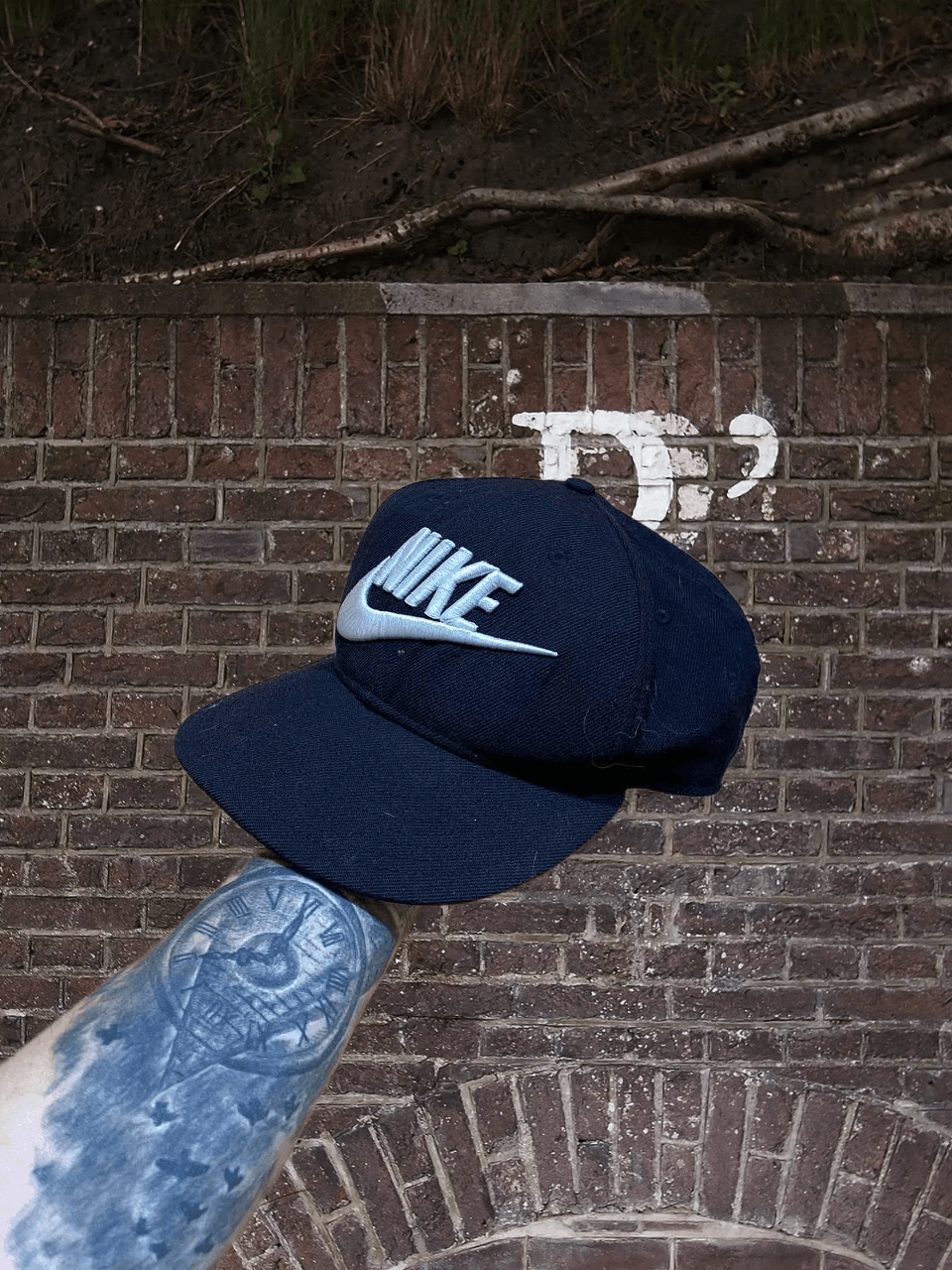 Nike Hats Nike Cap vintage streetwear black big logo Y2K Size ONE SIZE - 1 Thumbnail