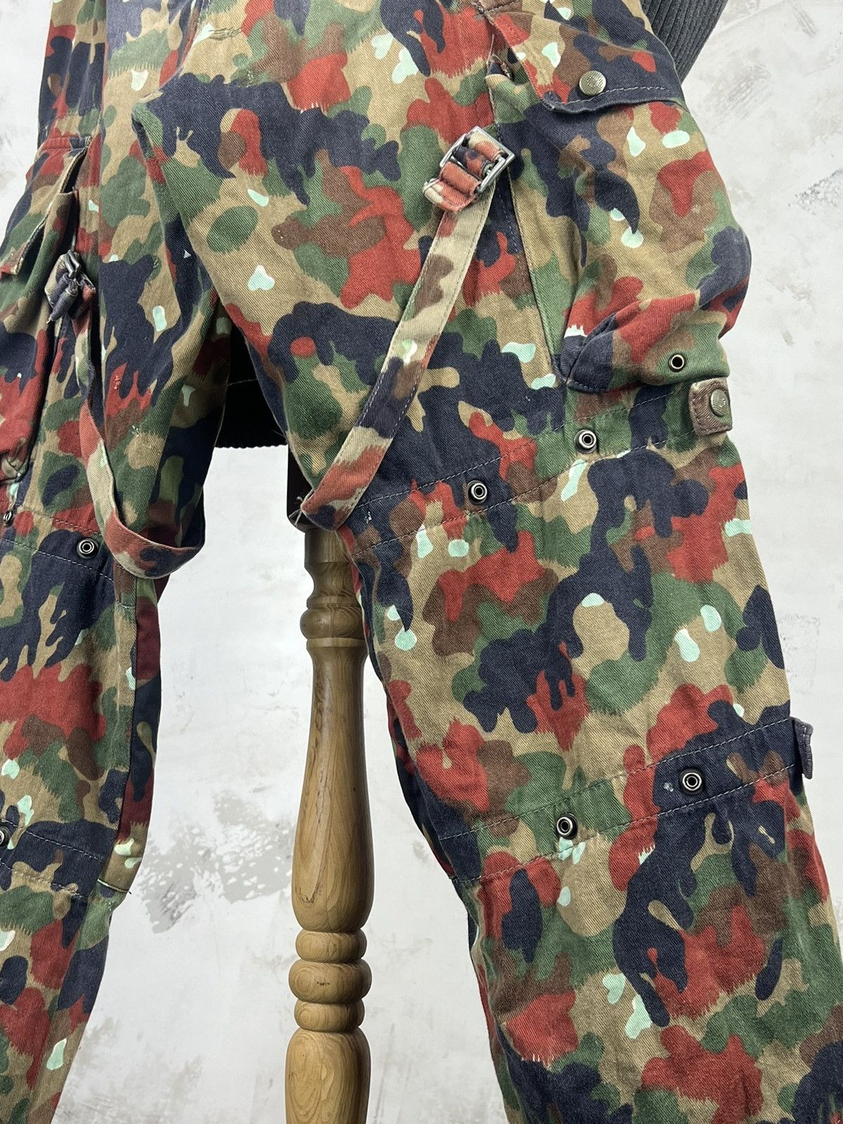 Vintage Vintage Swiss Alpenflage Cargo Bib Pants Size M - L Size US 32 / EU 48 - 11 Thumbnail