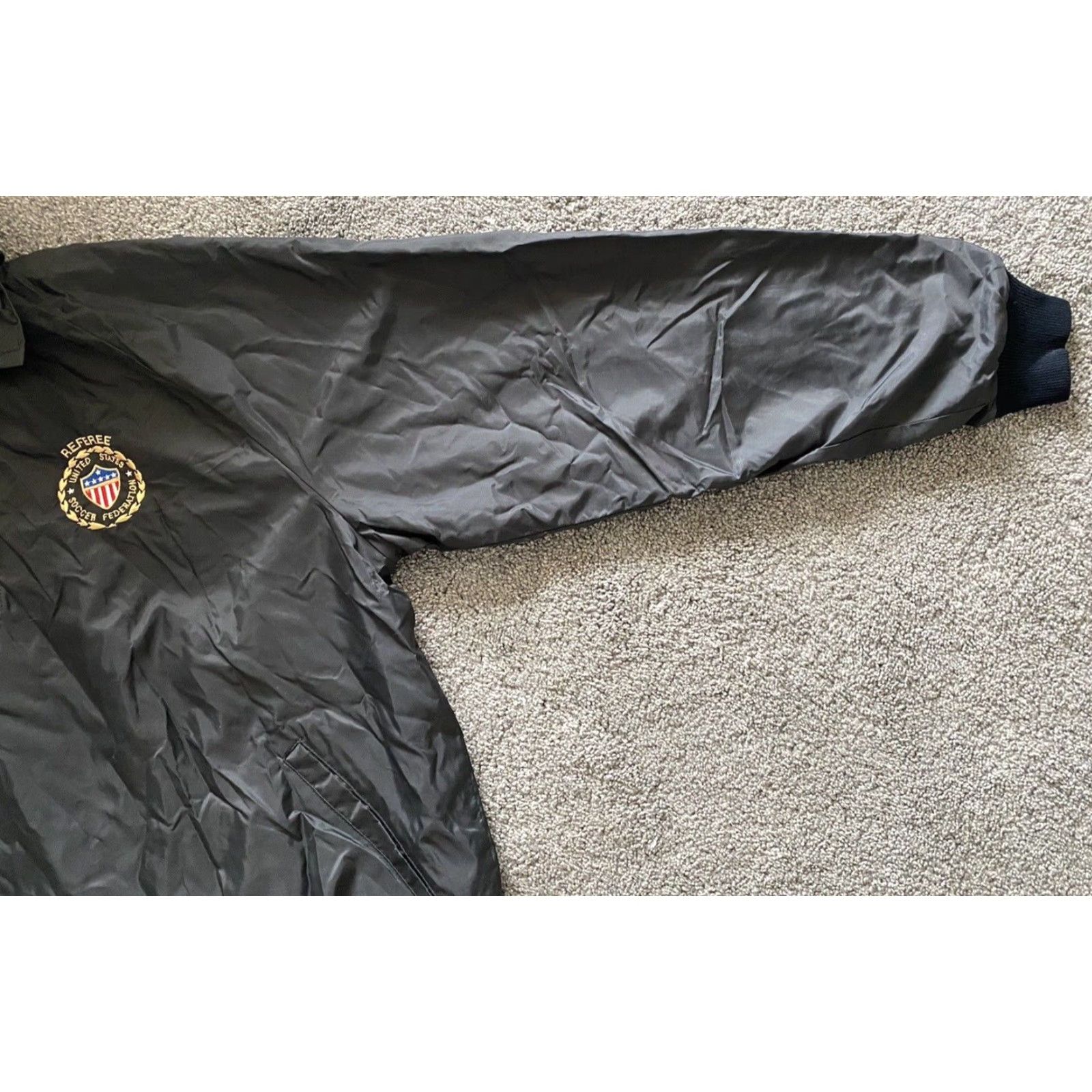Vintage VINTAGE United States Soccer Federation Nylon Jacket XL Black United Sports Apparel Jacket Men XL Black Sports USA Windbreaker Pockets Size US XL / EU 56 / 4 - 7 Thumbnail