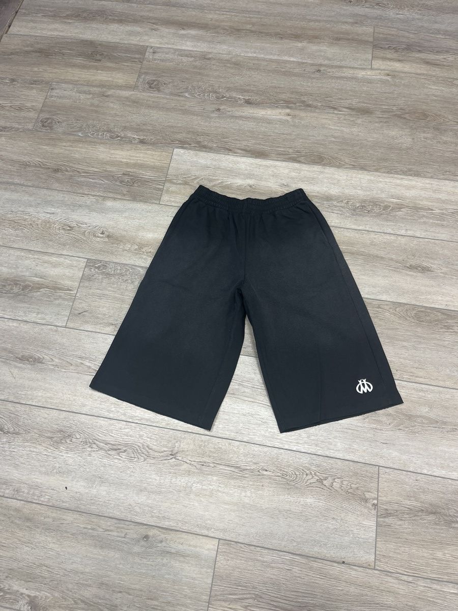 HMDD Happy Memories Don’t Die long short medium Size US 32 / EU 48 - 1 Thumbnail