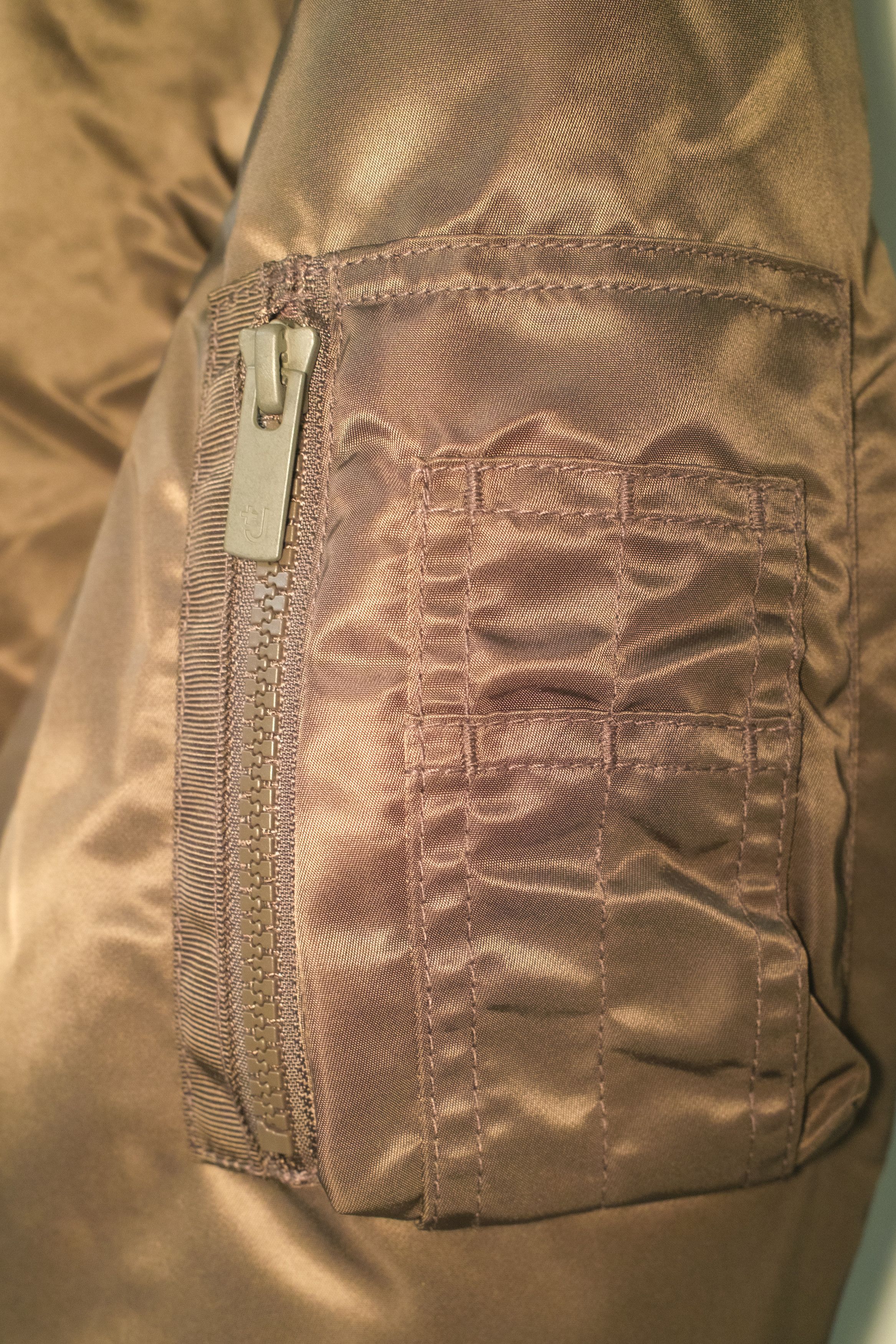 Jil Sander × Uniqlo +J Hybrid Down Oversized MA-1 Blouson Size US S / EU 44-46 / 1 - 4 Thumbnail