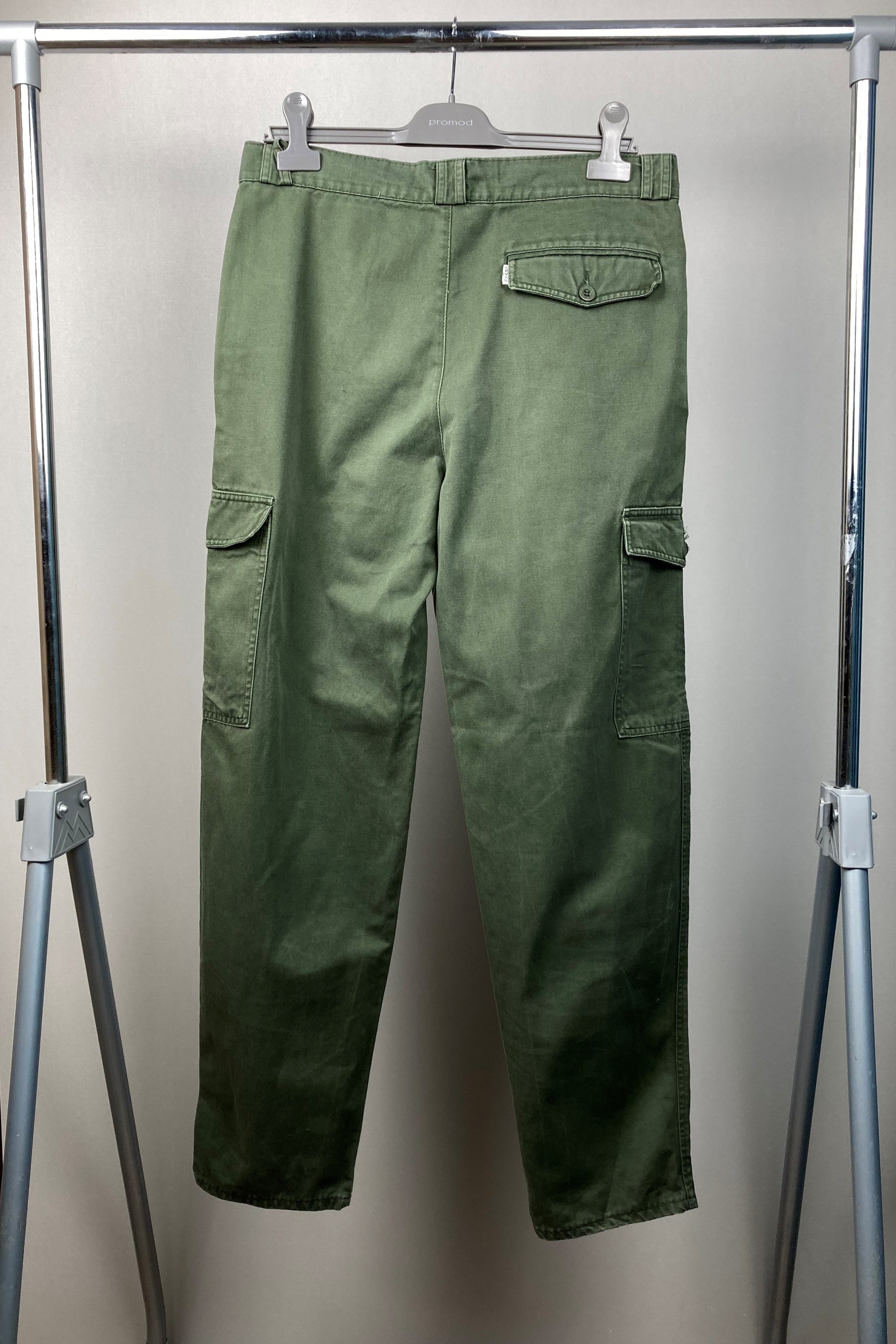 Levi's Levi's Cargo Olive 90s style Cargo Military pants Size US 34 / EU 50 - 5 Thumbnail