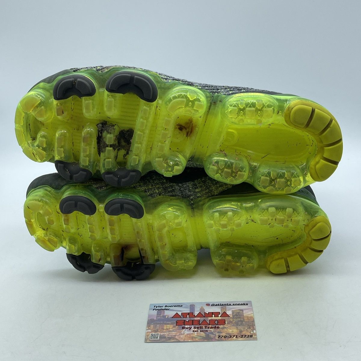 Nike Air vapormax flyknit grey volt Size US 9 / EU 42 - 7 Thumbnail