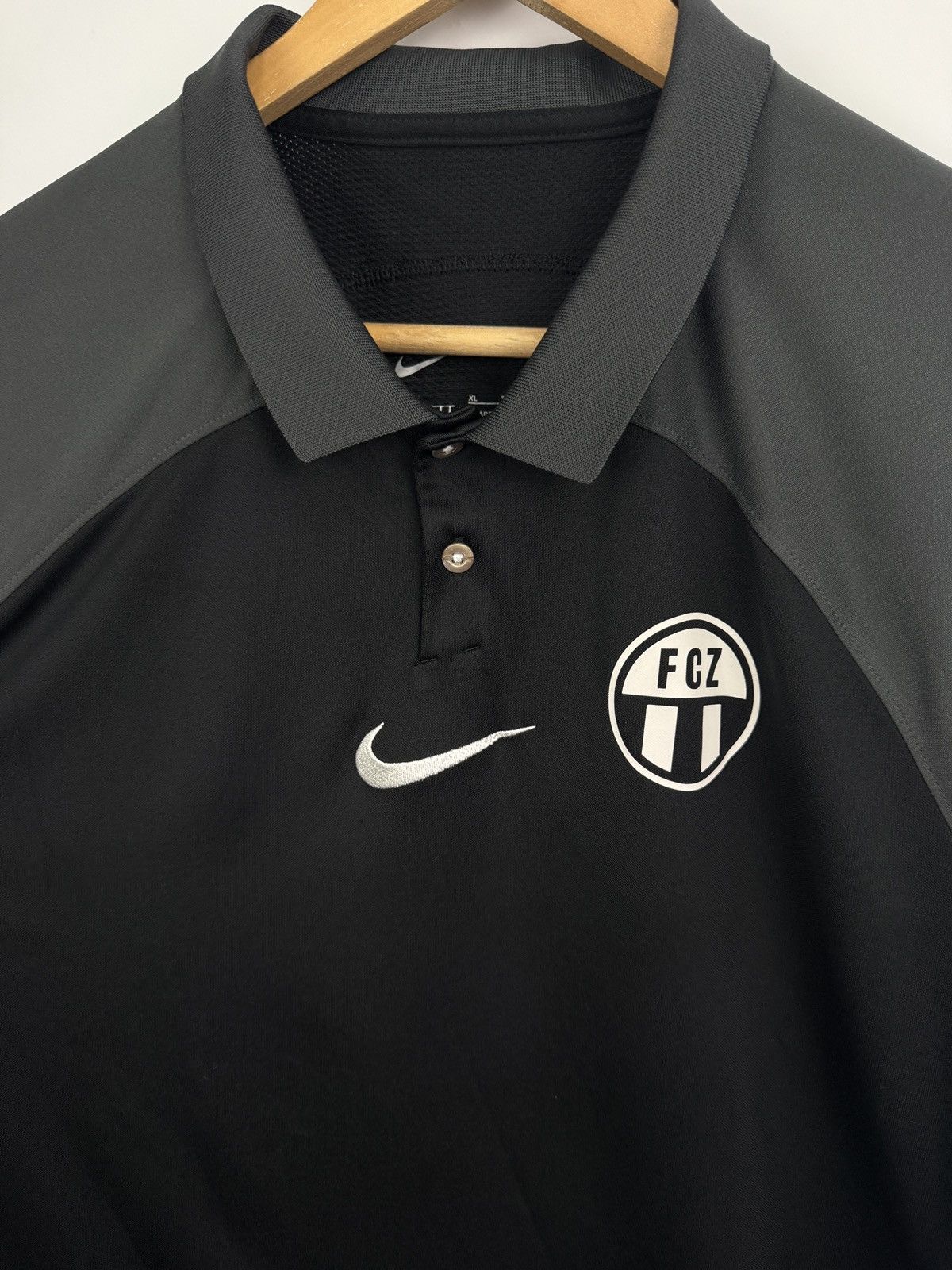 Nike 🇨🇭 Nike FCZ Zurich Switzerland Suisse Swiss Soccer T-Shirt Size US XL / EU 56 / 4 - 4 Thumbnail