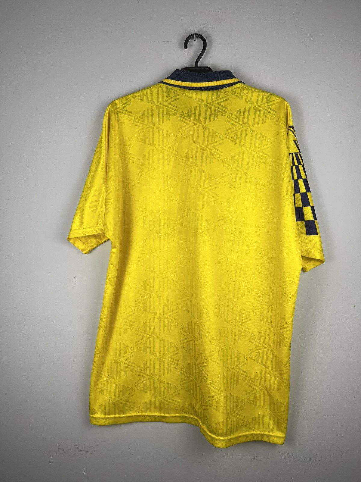 Umbro × Vintage 90s Umbro replikit tottenham spurs away 1991/92/93/94 Size US L / EU 52-54 / 3 - 9 Thumbnail